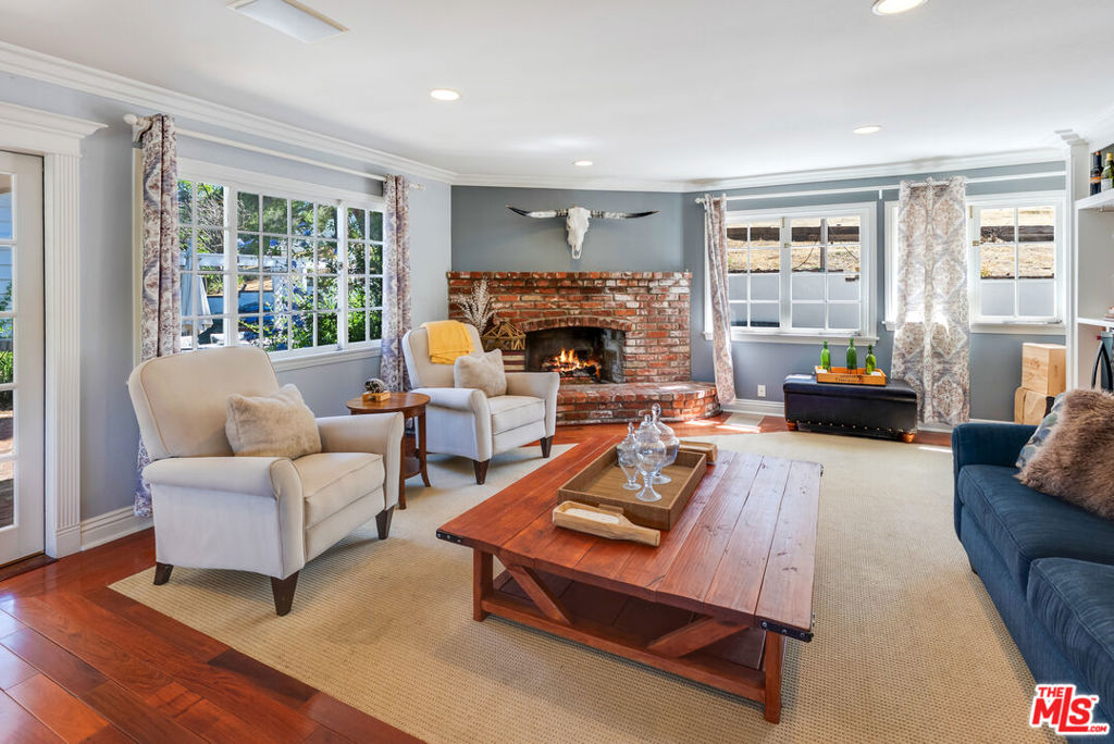 187 Saddlebow Road