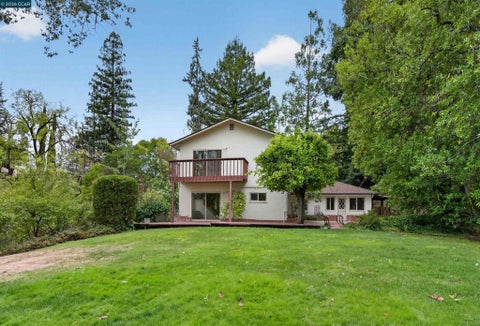 Photo of 524 Dawkins Dr DR, Lafayette, CA 94549 (MLS # 41148762)