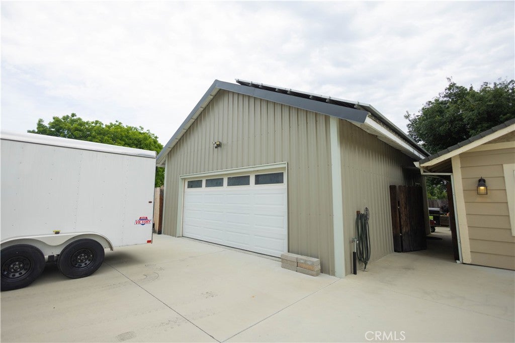 6042 Grange