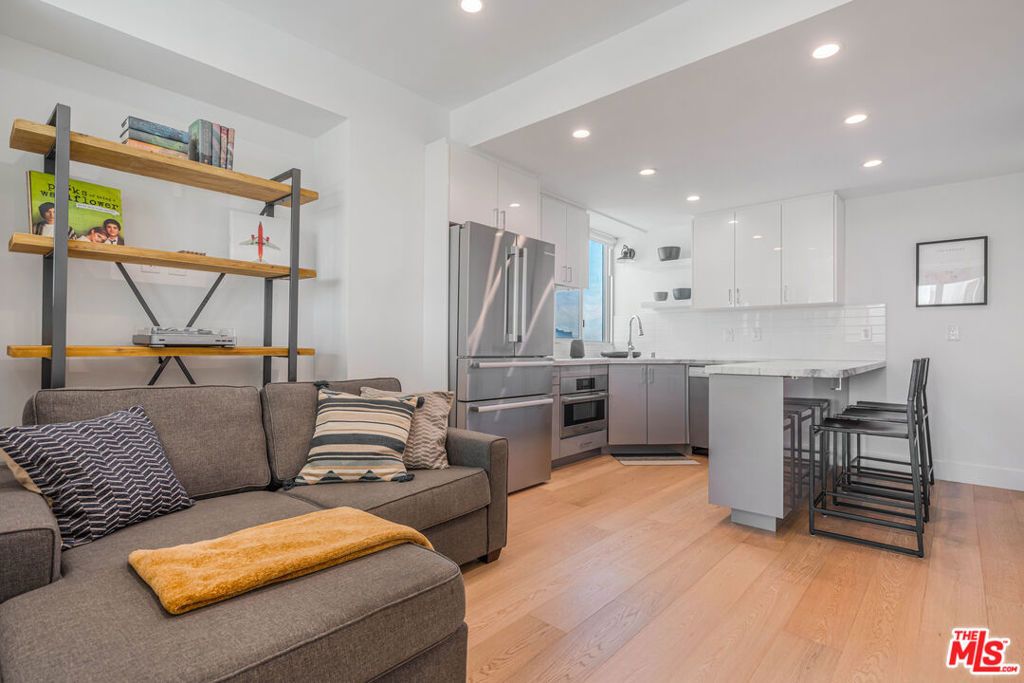 Photo of 10501 Wilshire Boulevard #1012, Los Angeles, CA 90024 (MLS # 26657035)