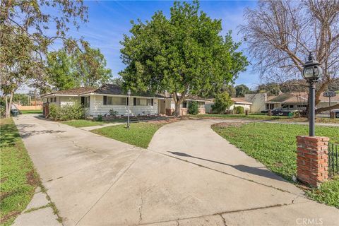 Photo of 751 S Corrida Dr, Covina, CA 91724 (MLS # CV26023756)