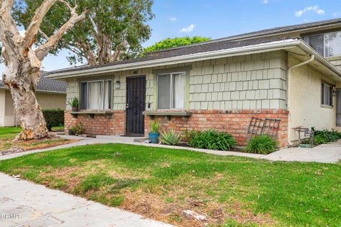 Tiny photo for 711 Halyard Street, Port Hueneme, CA 93041 (MLS # V1-37026)