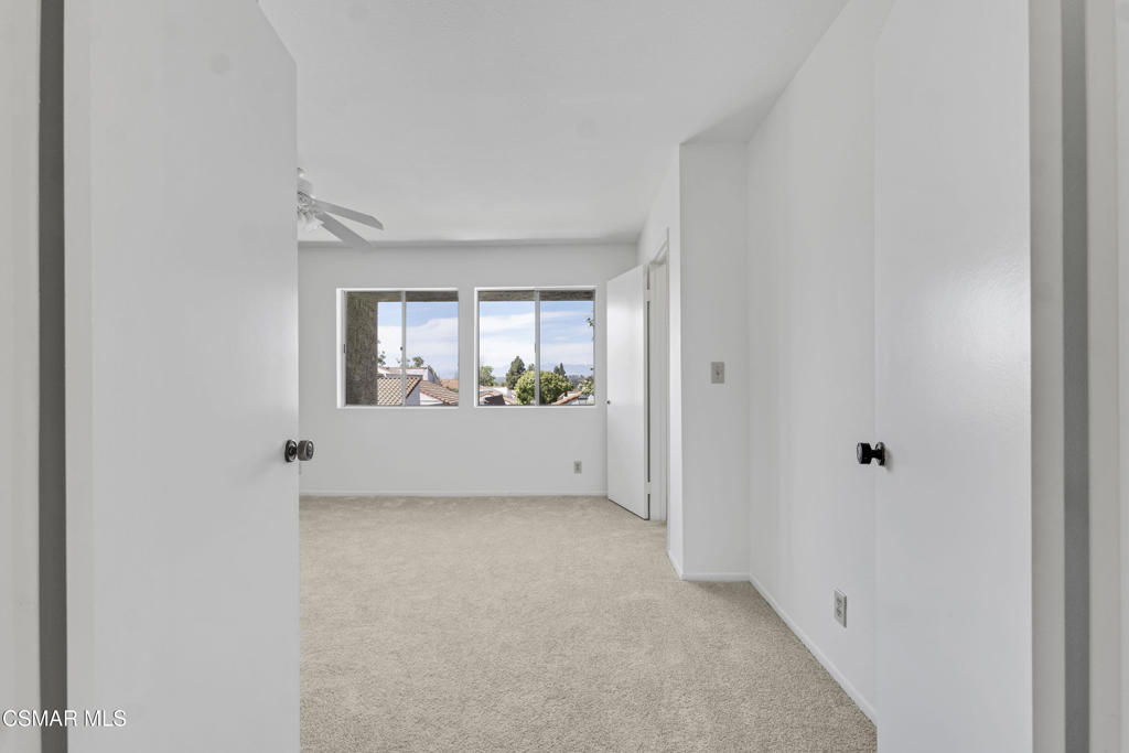 Los Robles Townhomes-332 - 1003172 - Residential