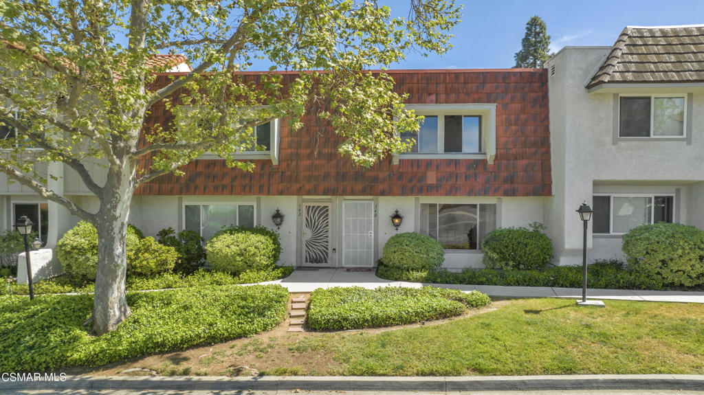 Los Robles Townhomes-332 - 1003172 - Residential