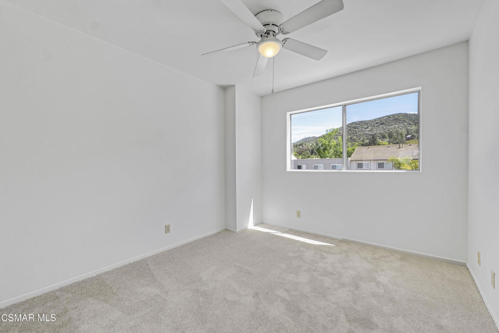 Los Robles Townhomes-332 - 1003172 - Residential