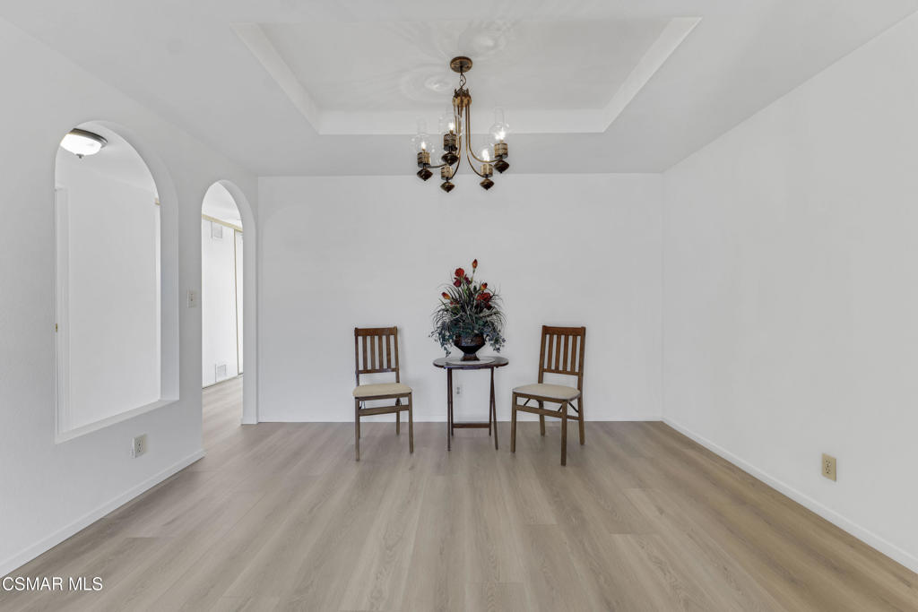 Los Robles Townhomes-332 - 1003172 - Residential