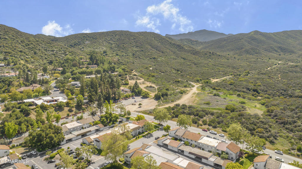 Los Robles Townhomes-332 - 1003172 - Residential