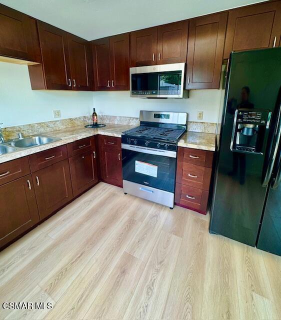 Los Robles Townhomes-332 - 1003172 - Residential