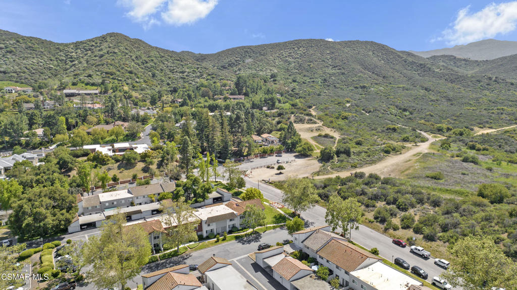 Los Robles Townhomes-332 - 1003172 - Residential