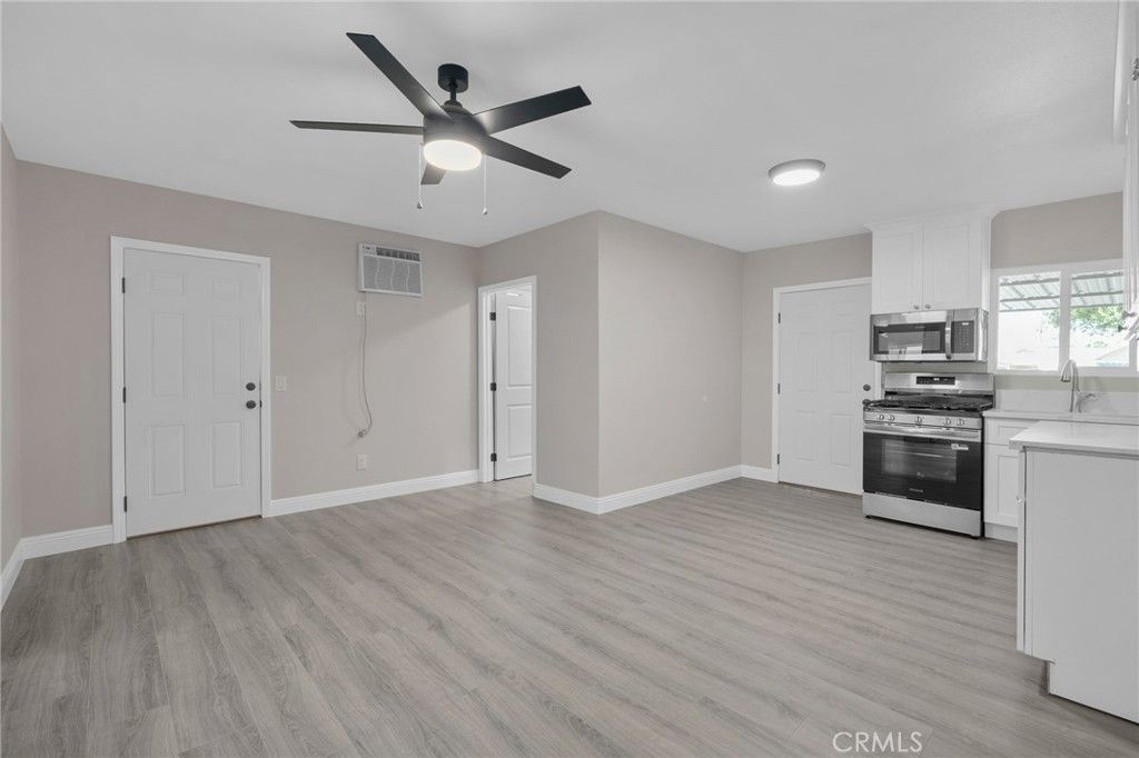 listing image 130726920044620777184