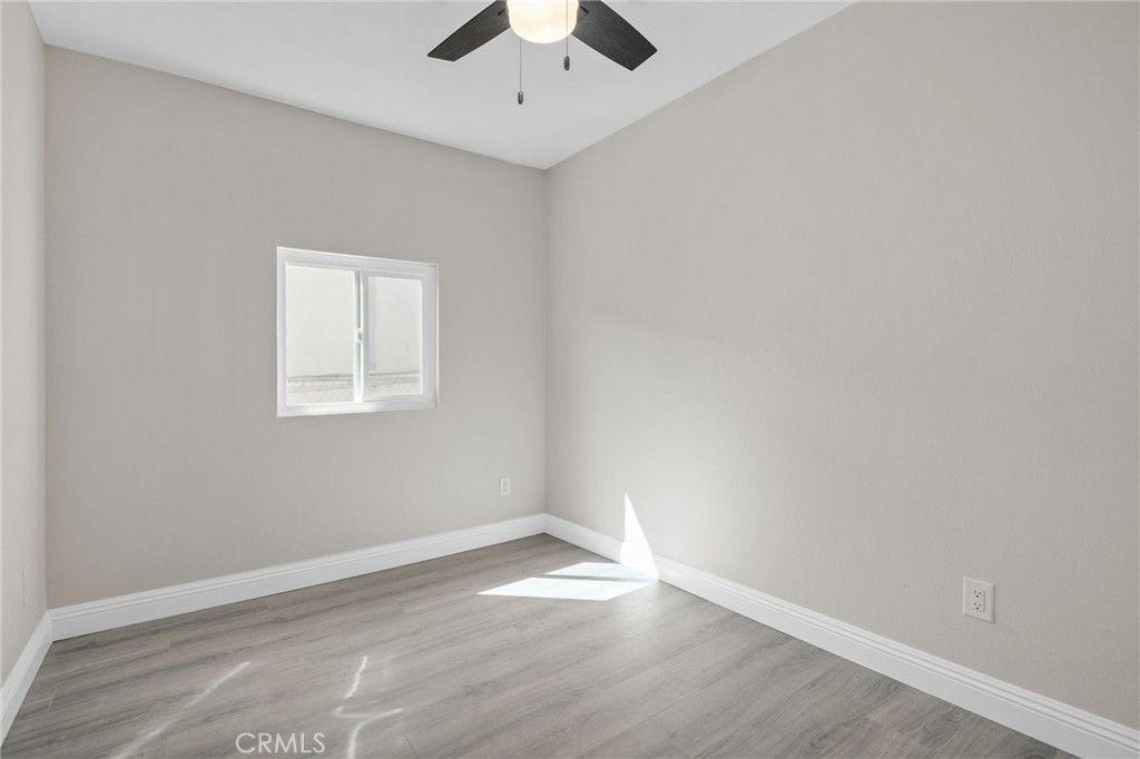 listing image 130728652217903547548