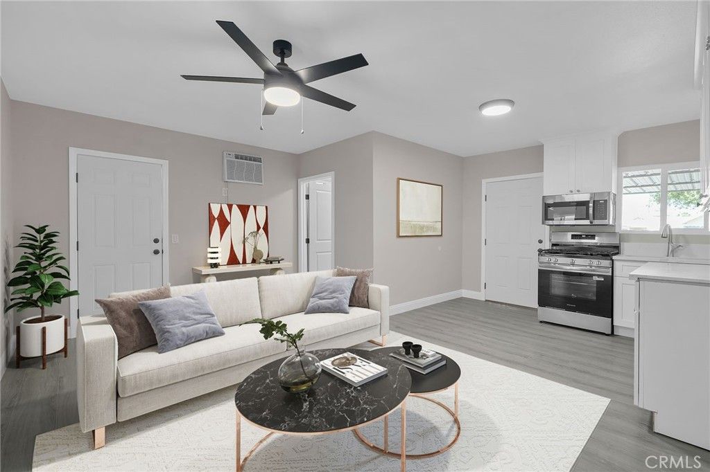 listing image 130729685591686072138