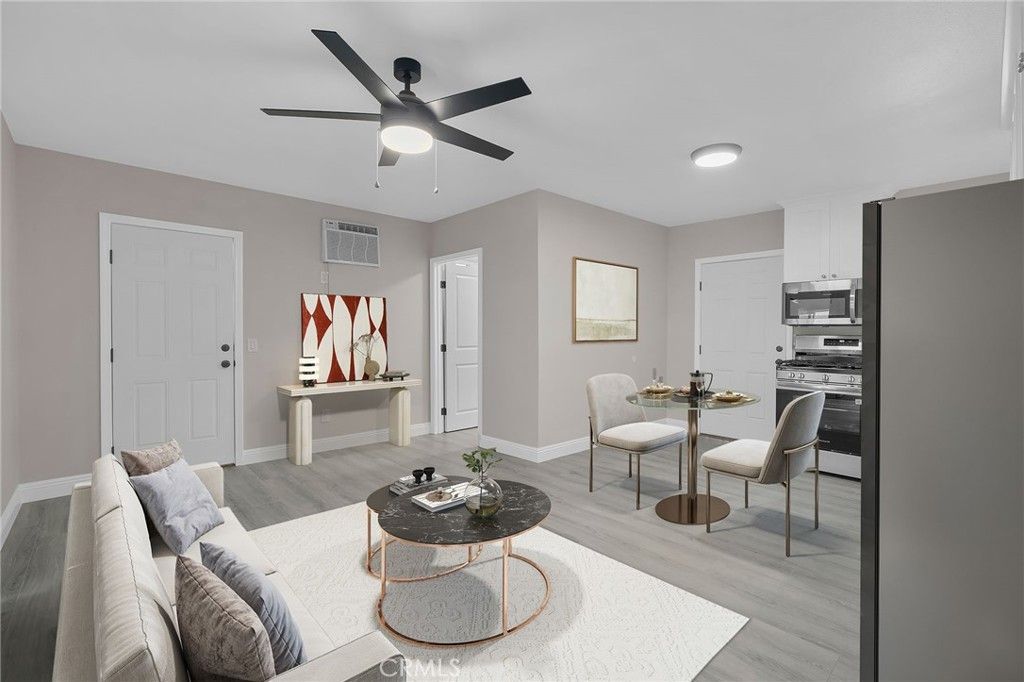 listing image 130728223654952656485