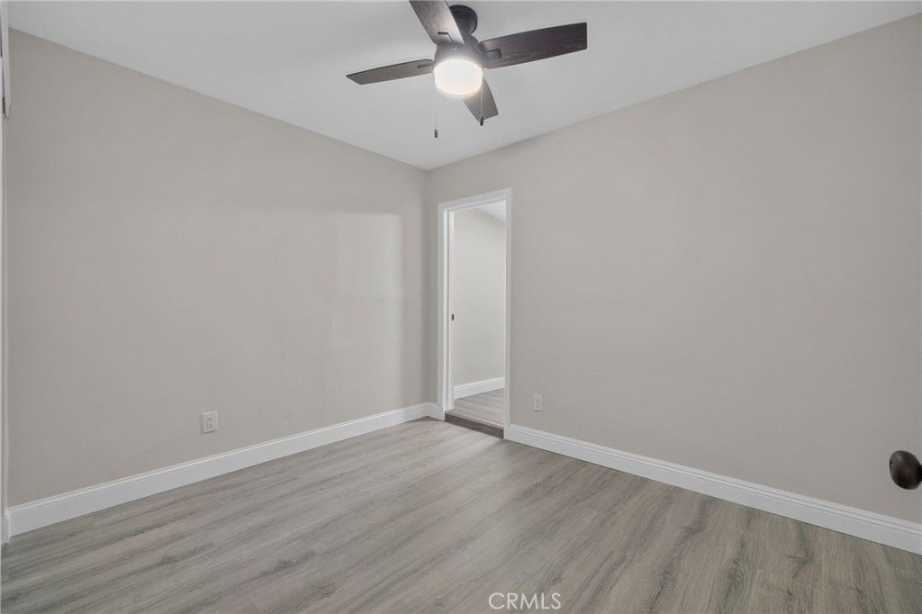 listing image 130728545283815379791