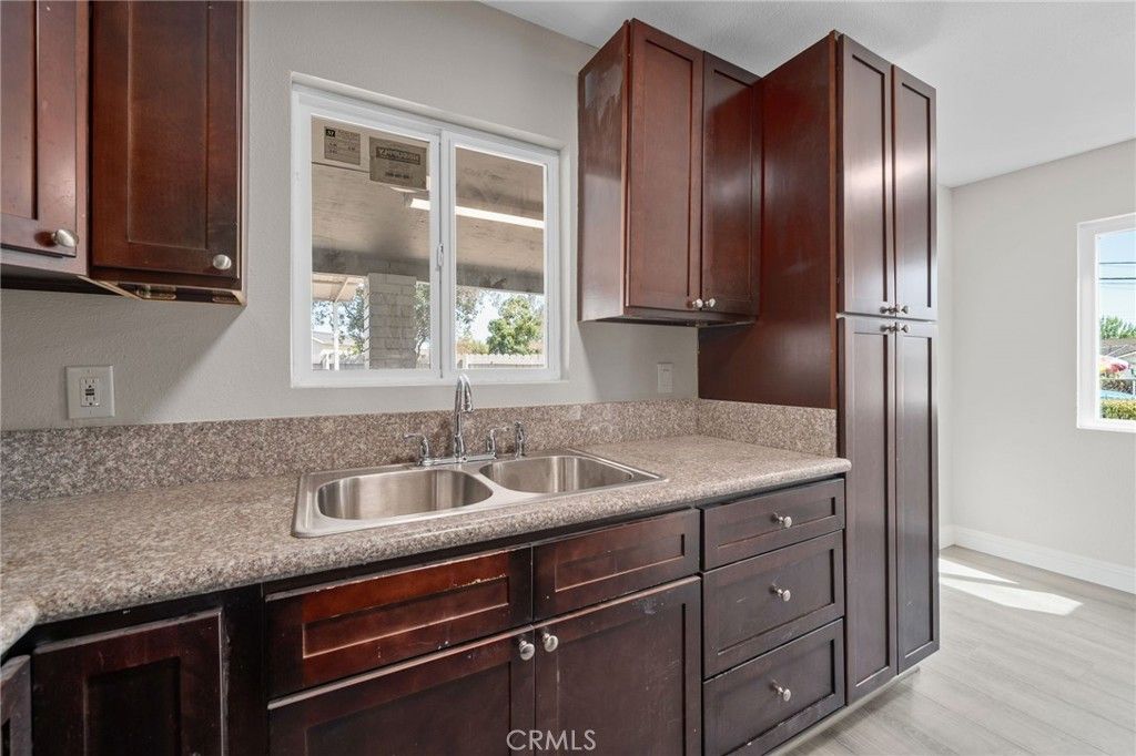 listing image 130726003259106183352