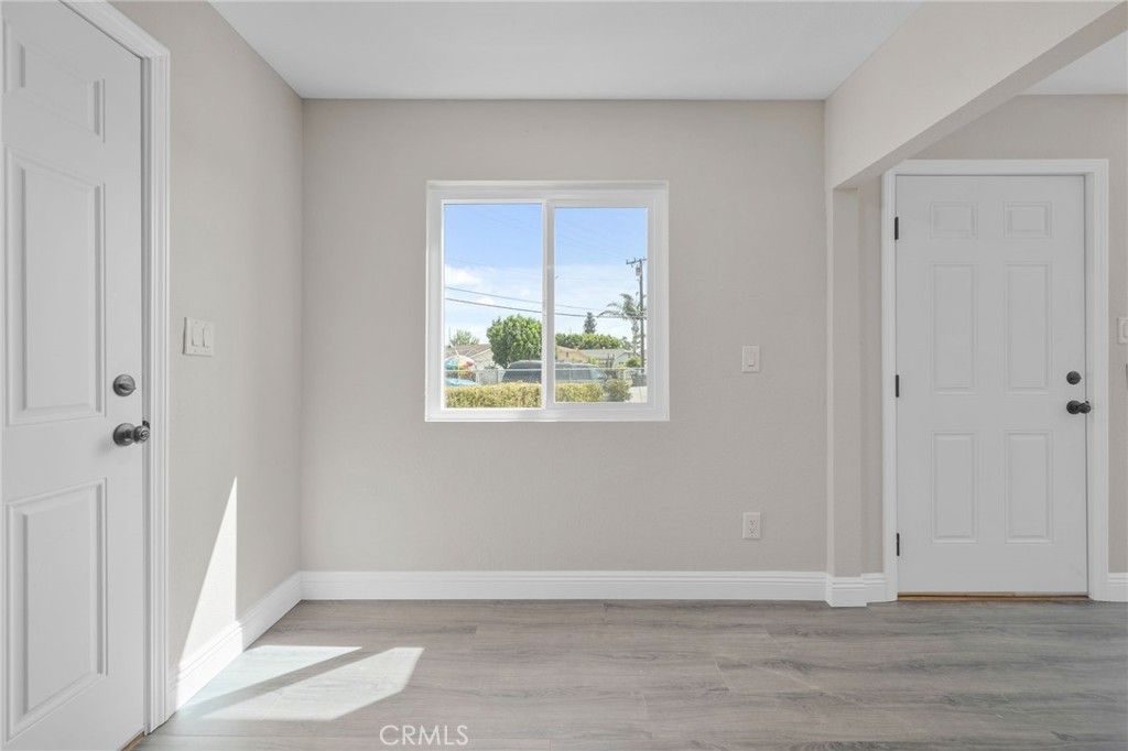 listing image 130724895227687233412