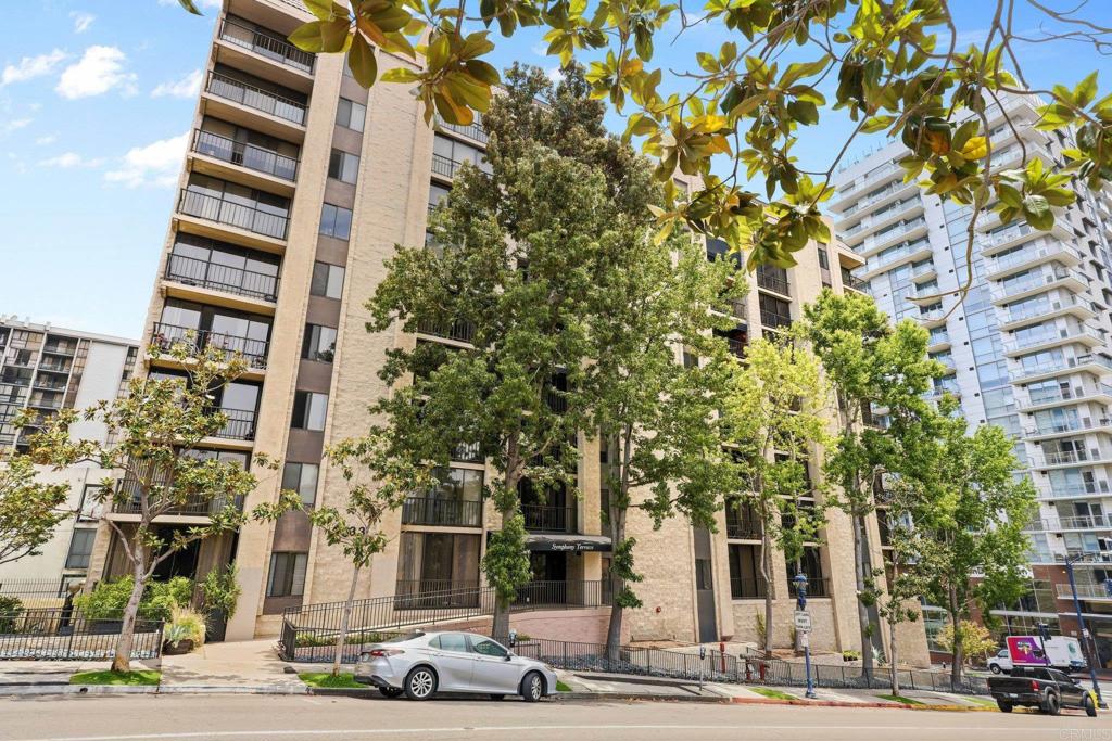 1333 8TH Avenue 905