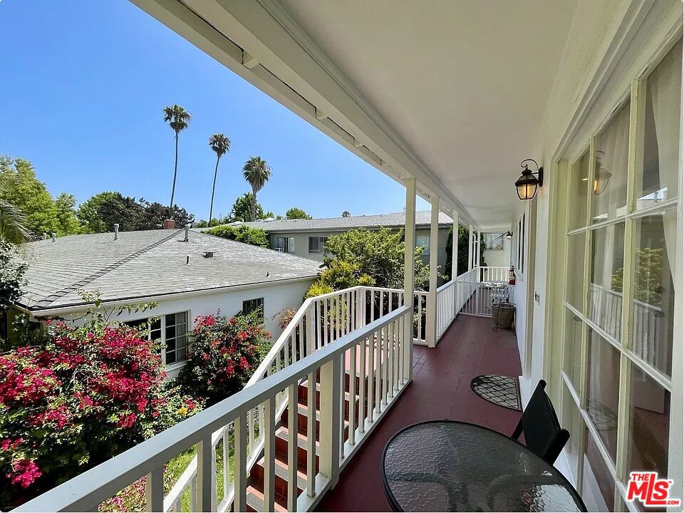 Absolutely beautiful 1 bedroom/ 1 bathroom upstairs apartment located in a small bungalow court Large balcony overlooking lots of greenery Very bright unit with lots of windows and tons of natural light One set of steps to the front door Beautiful landscaping/lots of green Property features pomegranate trees, fig trees, lemon trees, plum trees... the list goes on! Steps away from Montana Ave--right across from Sweet Lady Jane! Hardwood floors, granite countertops, stainless steel appliances, tumbled marble bathroom Lovely shared backyard Washer/dryer in unit Walking distance to all the shops, cafes, & restaurants on Montana Ave Water/sewer/trash included. Tenant responsible for gas & electric. Pet friendly. 1 yr lease. No smoking.