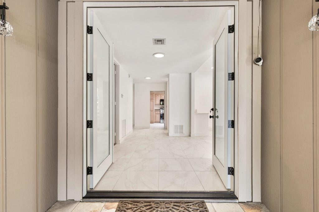 5 Dartmouth Drive
