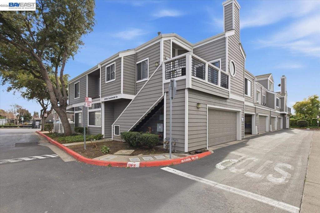 25525 25525 Southwick Dr 110