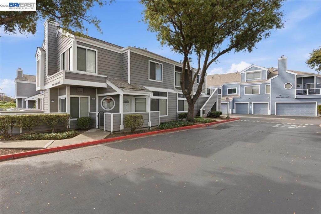 25525 25525 Southwick Dr 110