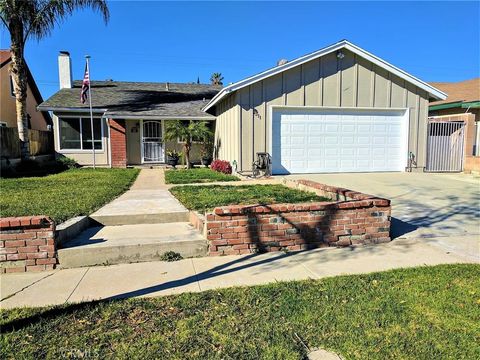 Photo of 2311 N Marvel Ave, Simi Valley, CA 93065 (MLS # SR26047096)
