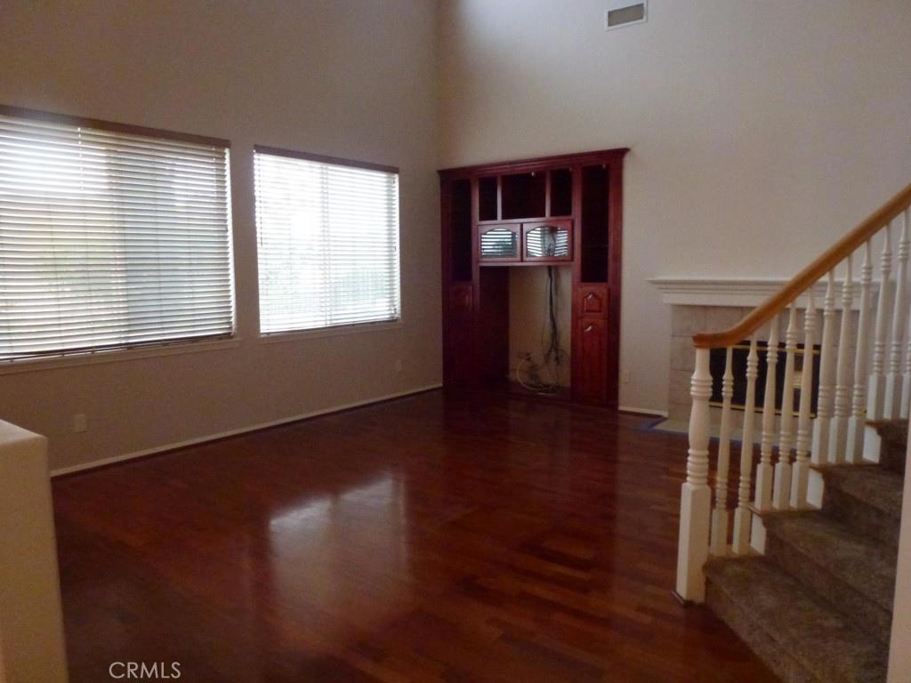23261 Castle Rock