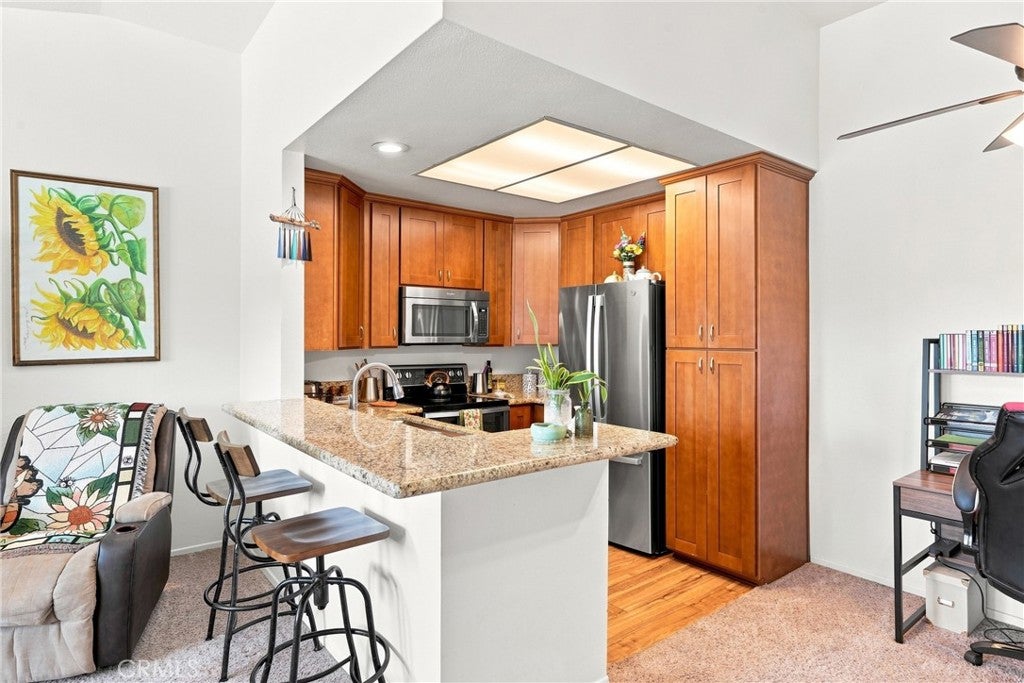 187 Huntington, Irvine CA 92620 - Photo 7