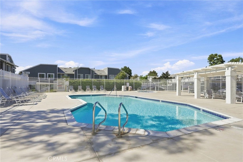 187 Huntington, Irvine CA 92620 - Photo 20