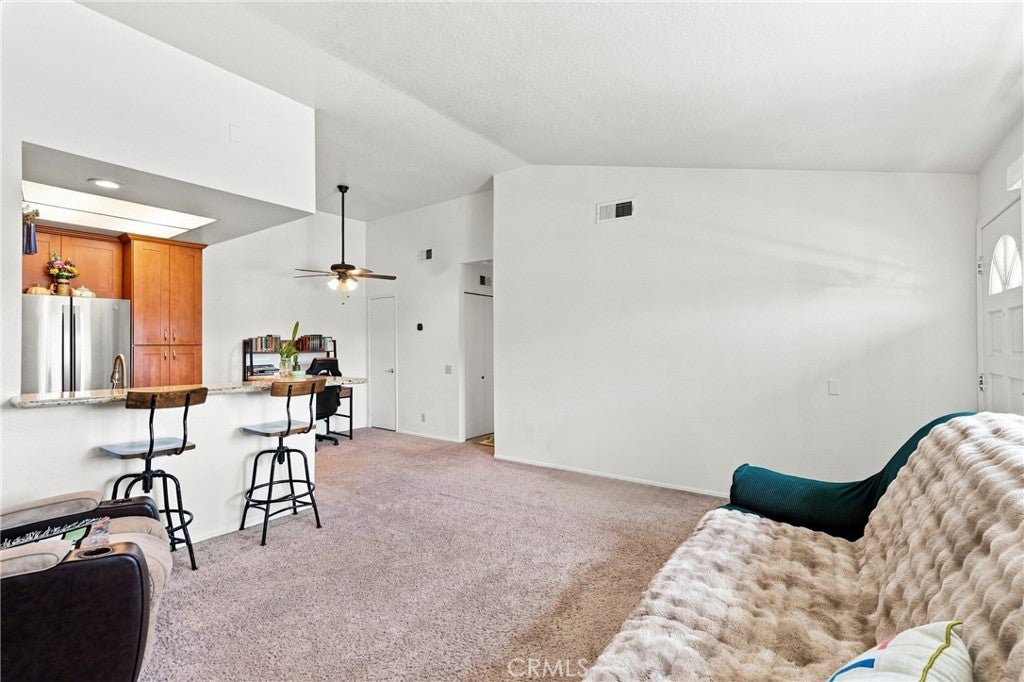 187 Huntington, Irvine CA 92620 - Photo 6