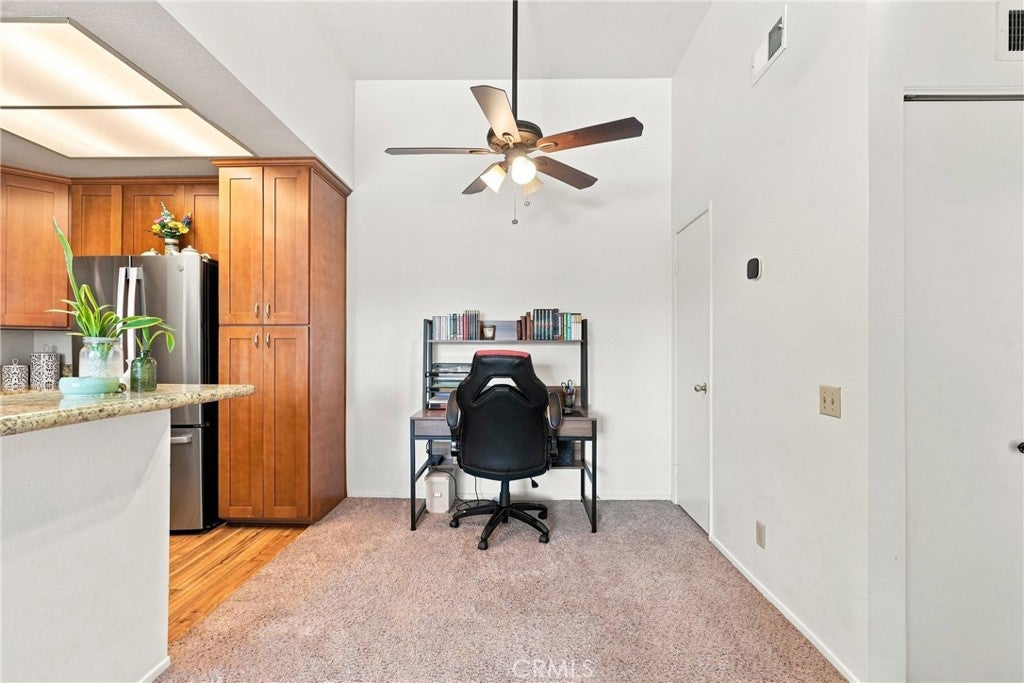 187 Huntington, Irvine CA 92620 - Photo 12