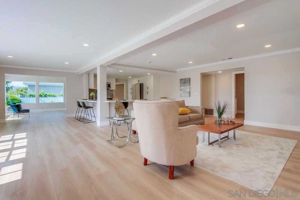 La Costa - Residential