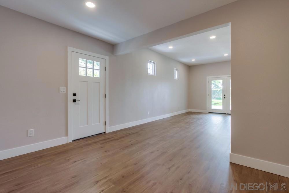 La Costa - Residential