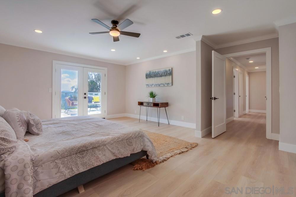 La Costa - Residential