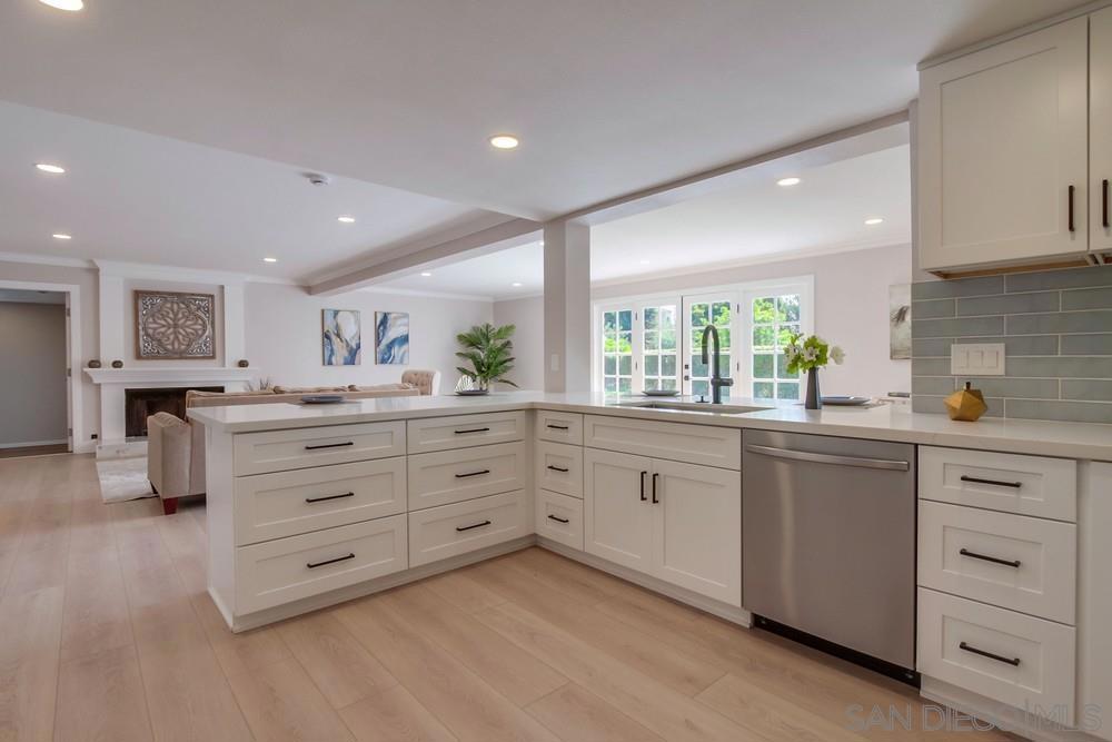 La Costa - Residential