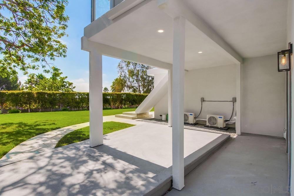 La Costa - Residential