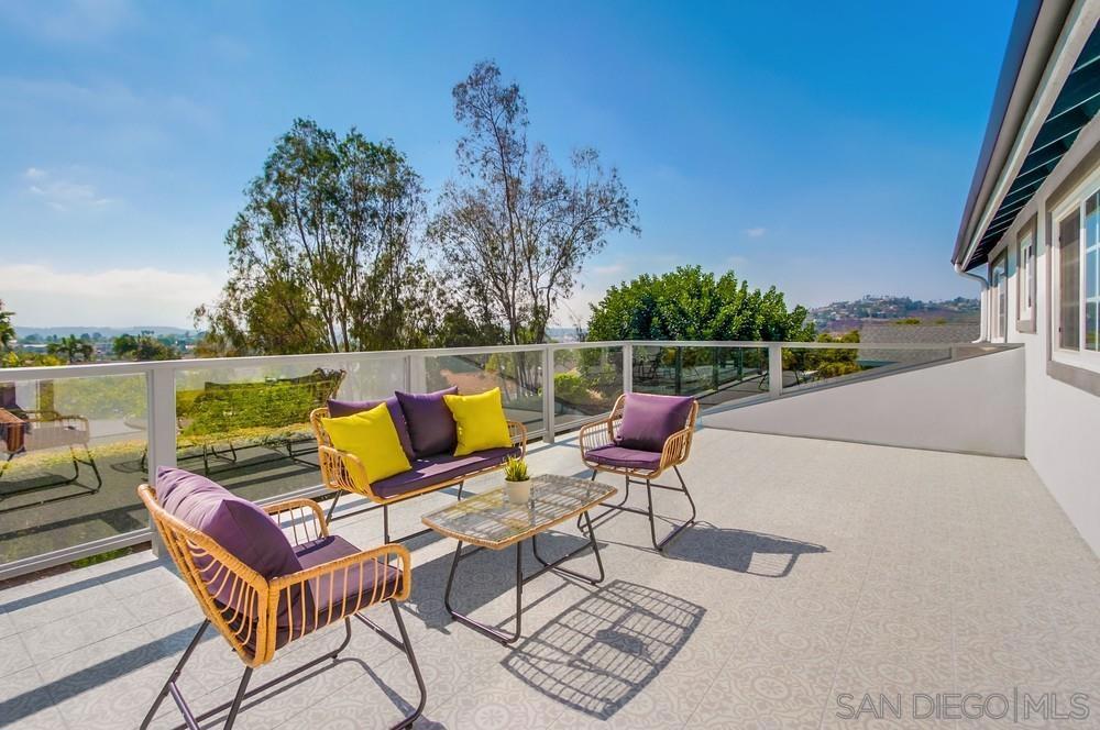 La Costa - Residential