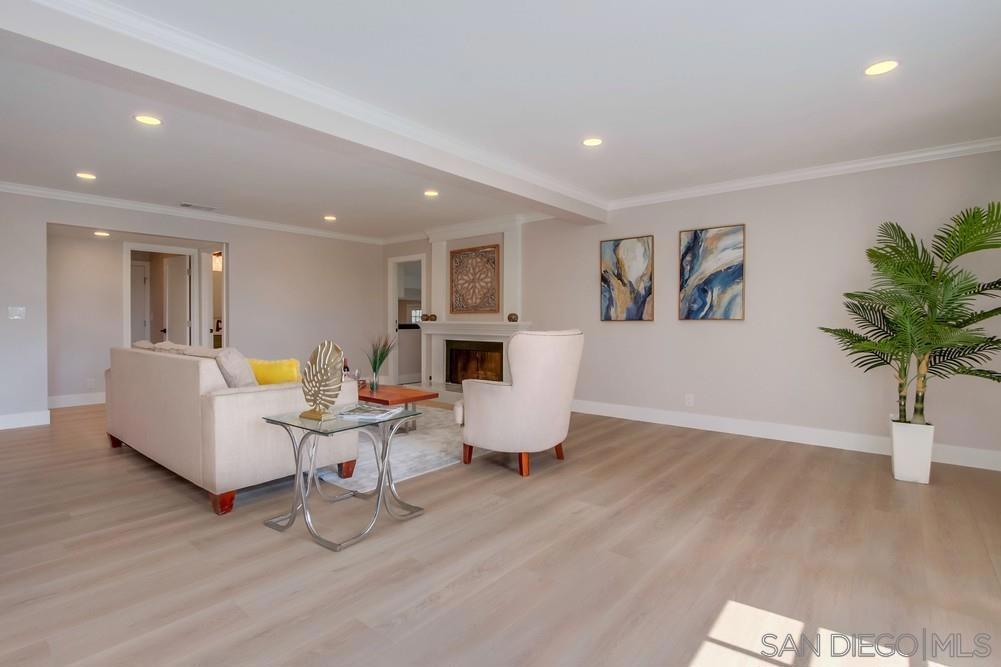 La Costa - Residential