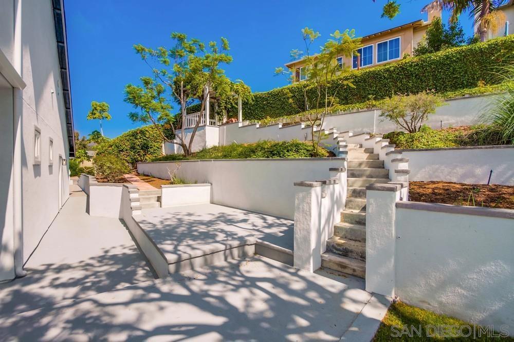 La Costa - Residential