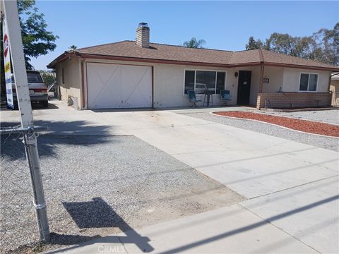 Photo of 26161 Dartmouth St, Hemet, CA 92544 (MLS # DW26086622)