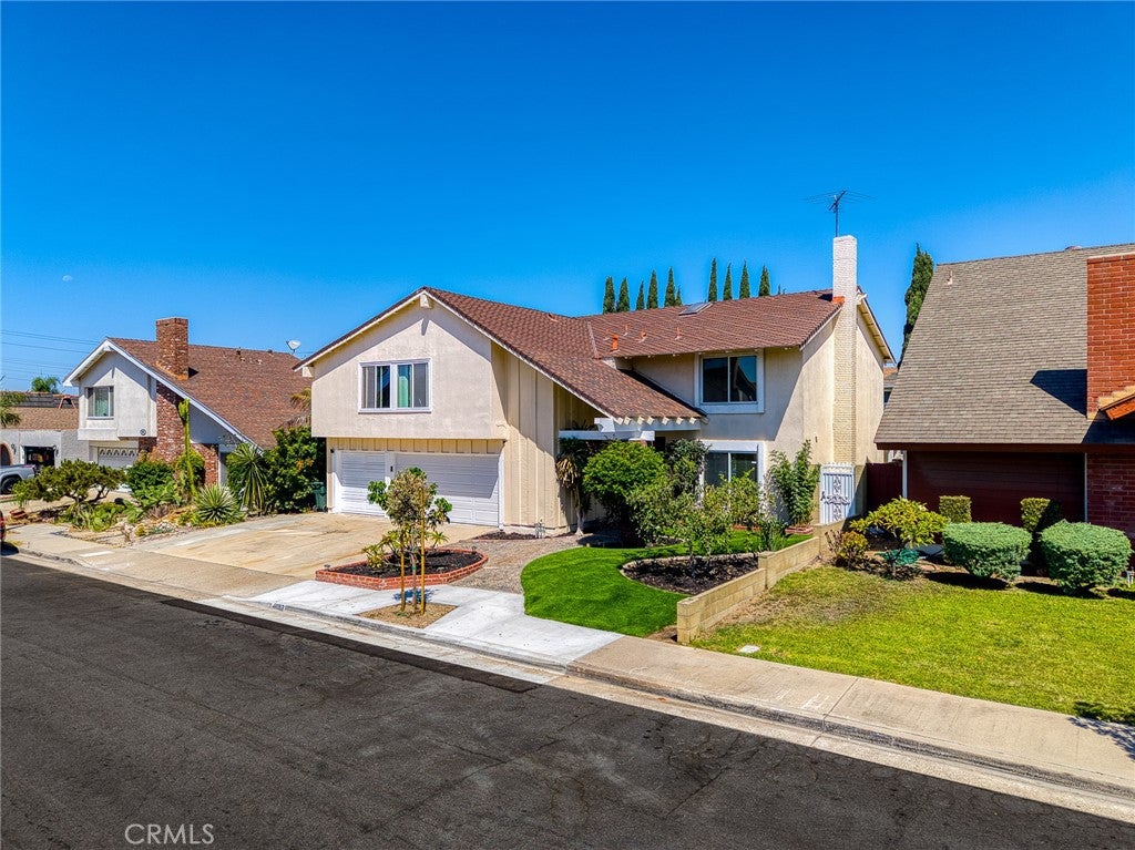 6053 Lawrence