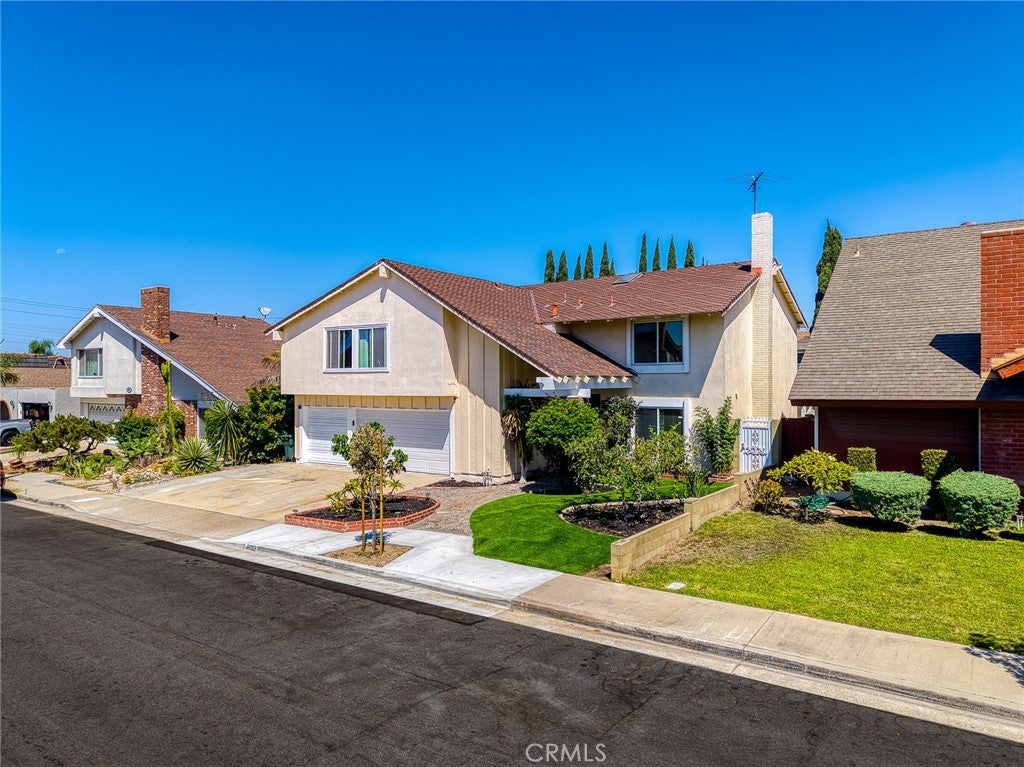 6053 Lawrence