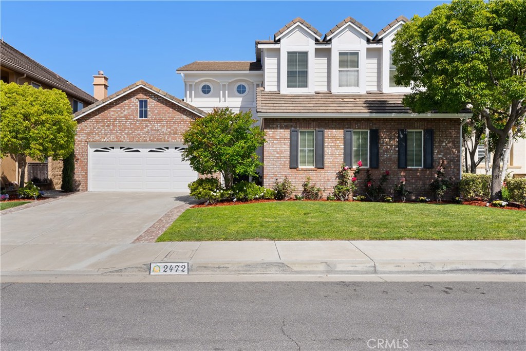 2472 N Highwood Road