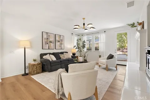 MLS: OC26038768
