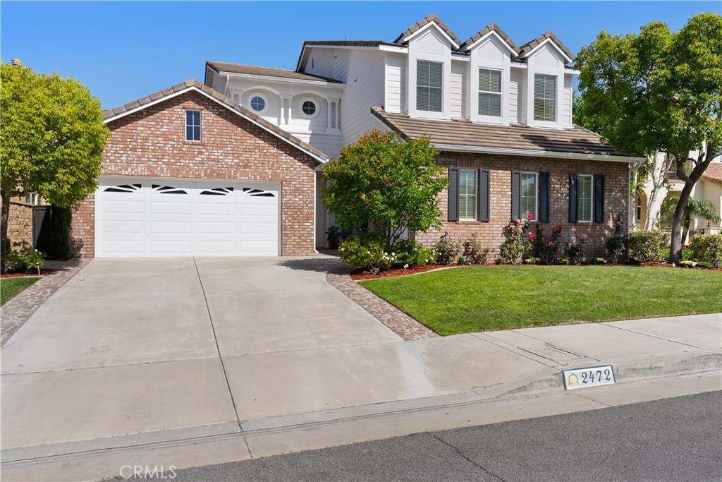 2472 N Highwood Road