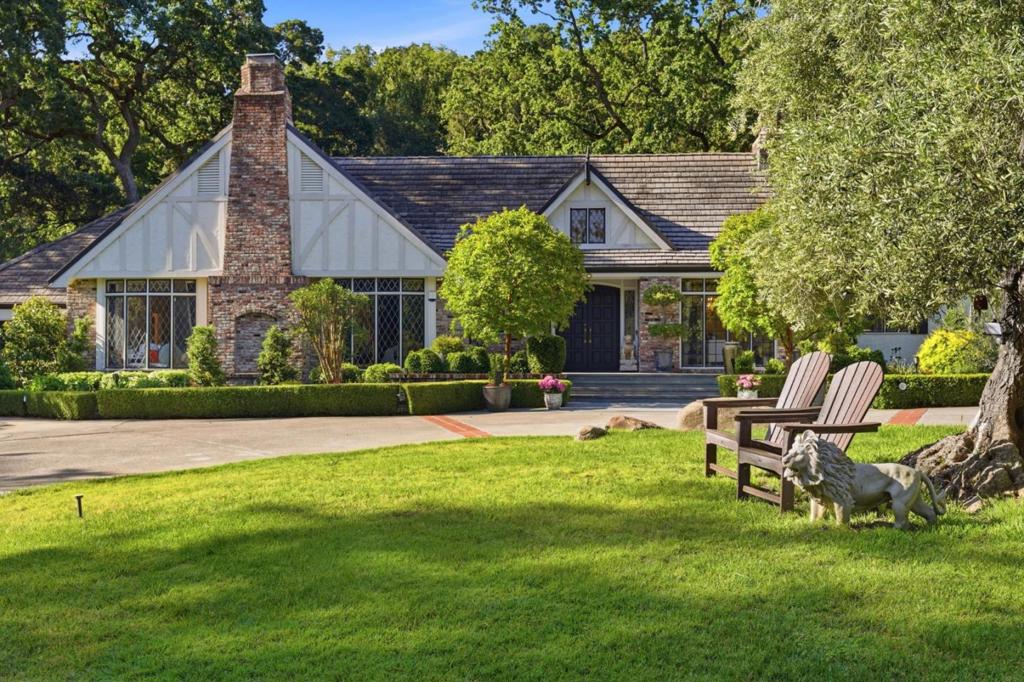 1500 Foothill Road