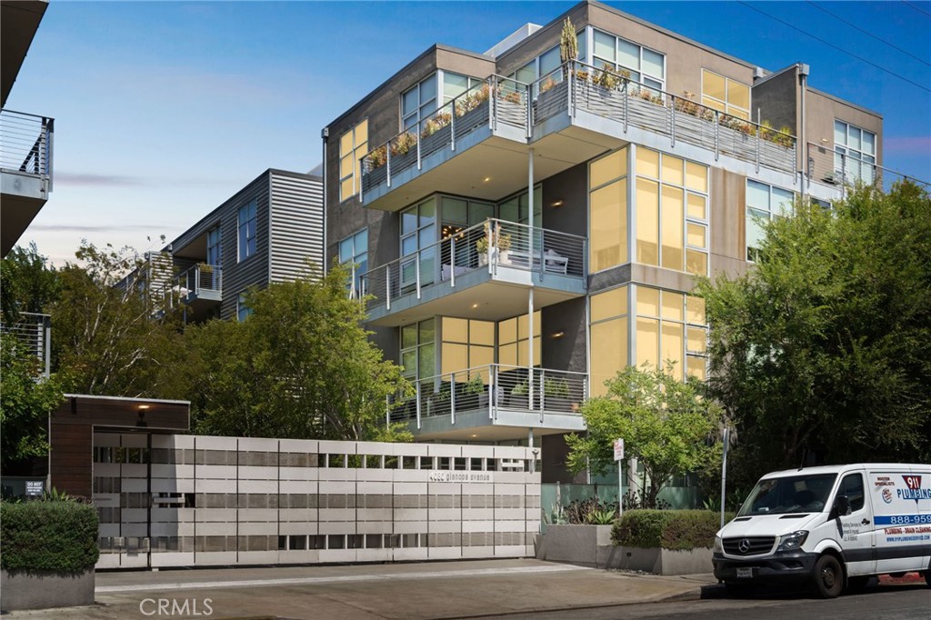 Rarely available GROUND FLOOR 2 plus 2 unit in the vibrant Gallery Arts Community located in the heart of the Marina Del Rey Arts District. No need for elevators to enter this modern industrial style loft offering an open floorplan. Full volume 11ft. ceilings, floor to ceiling picture windows and providing plenty of natural light with a view toward the Courtyard trees and greenery views. The open concept kitchen is fully equipped with European Stainless Steel appliances and a huge SS Island with all modern finishes. The open floor plan flows seamlessly between living and dining areas into a large covered patio perfect for al fresco dining in a private setting. The primary suite offers a huge walk in closet with cedar lined drawers, a luxurious end suite bath with soaking tub and separate glass enclosed shower. Controlled access security building, subterranean garage with 2 car tandem parking and ample guest parking, EV charging stations. HOA amenities include a lovely open Courtyard with outdoor BBQ and Fire pit seating area. The location is just steps away from the Marina Marketplace, with a vibrant mix of restaurants, Cafes and Boutique shopping and every amenity imaginable. I mile to the beach and 12 minutes to LAX. Enjoy the lifestyle!
