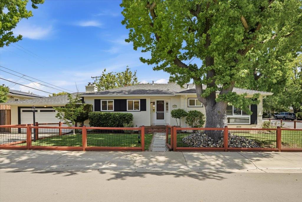 402 Stephen Road