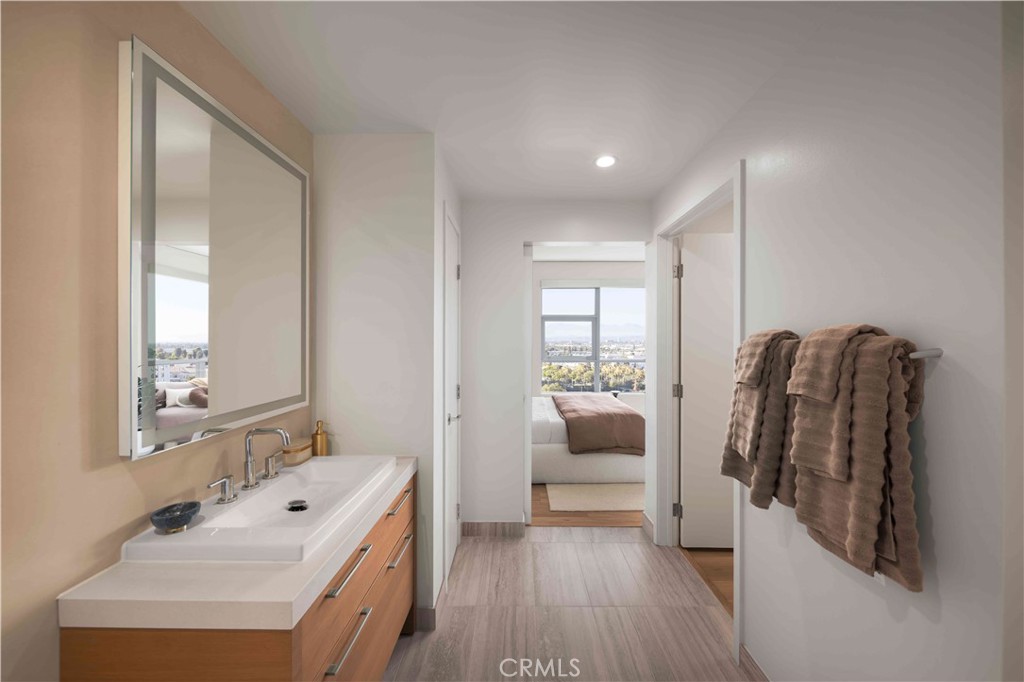 9 MacArthur Place 407