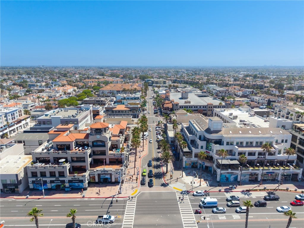 1301 Lakeside Lane, Huntington Beach CA 92648 - Photo 7